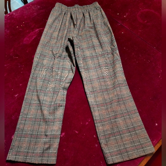 NWOT ... Bonworth Pull-On Trousers / pants in Brown Plaid - Picture 6 of 9